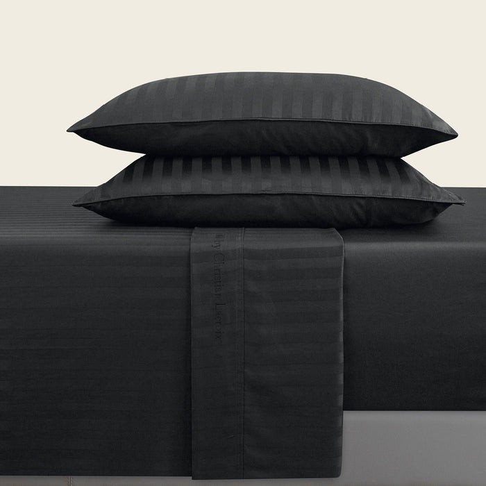 découvrez le drap plat en satin de coton cxl garden : alliez douceur, élégance et confort pour une literie raffinée et durable.